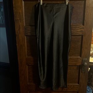 NWT Express, Women's Maxi Skirt, Black, Size L